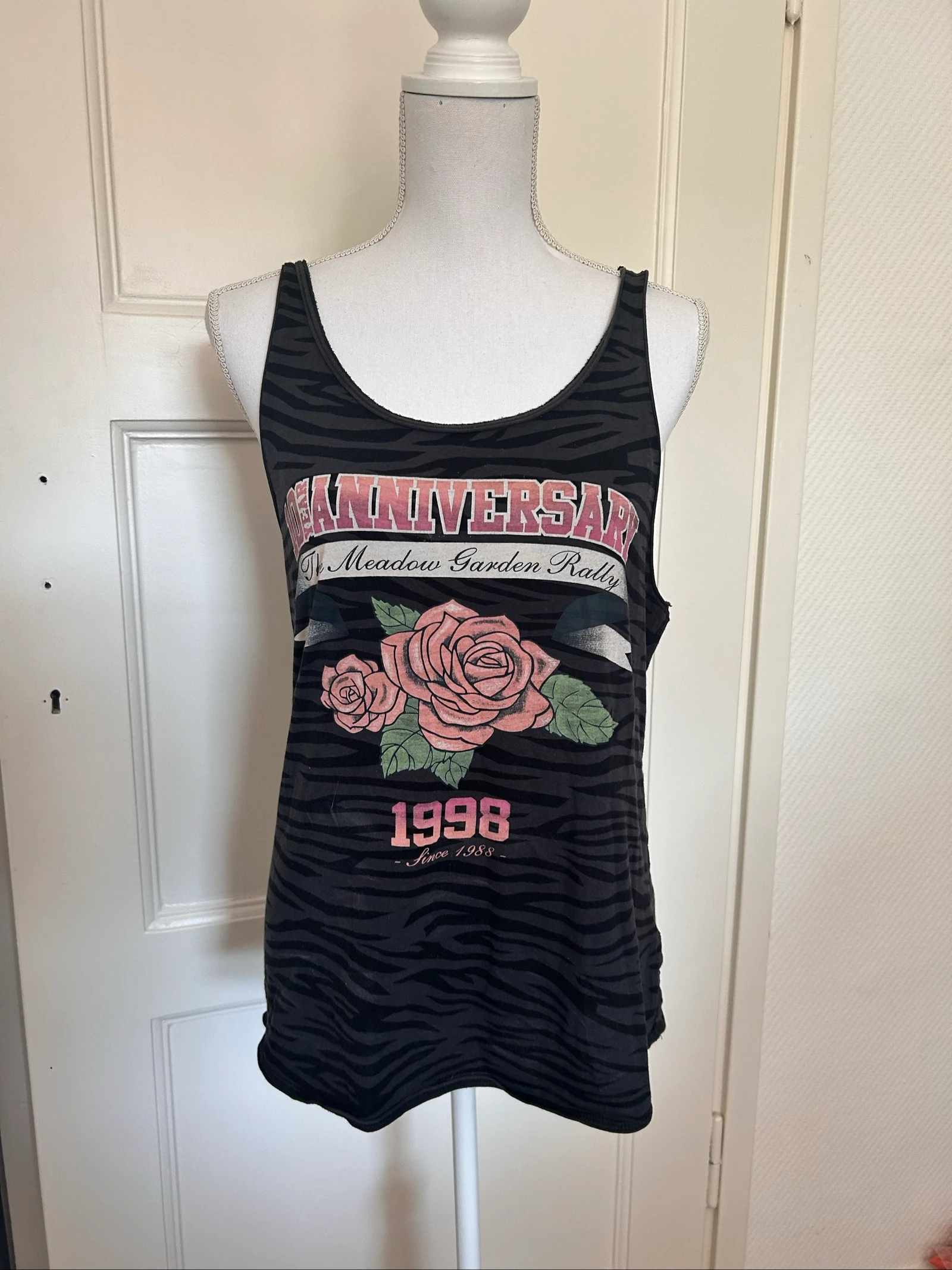 H&M Vintage Rock Singlet Top Rozen Tigerprint – Maat M